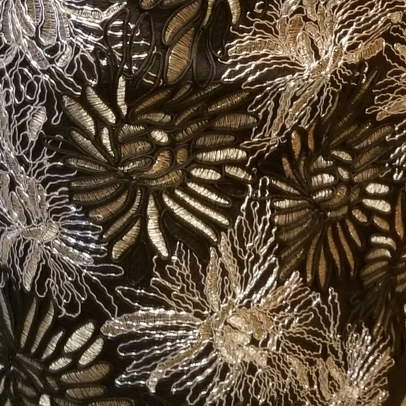 ELEGANT Black Dress Gold & Silver Embroidery - Picture 3 of 9